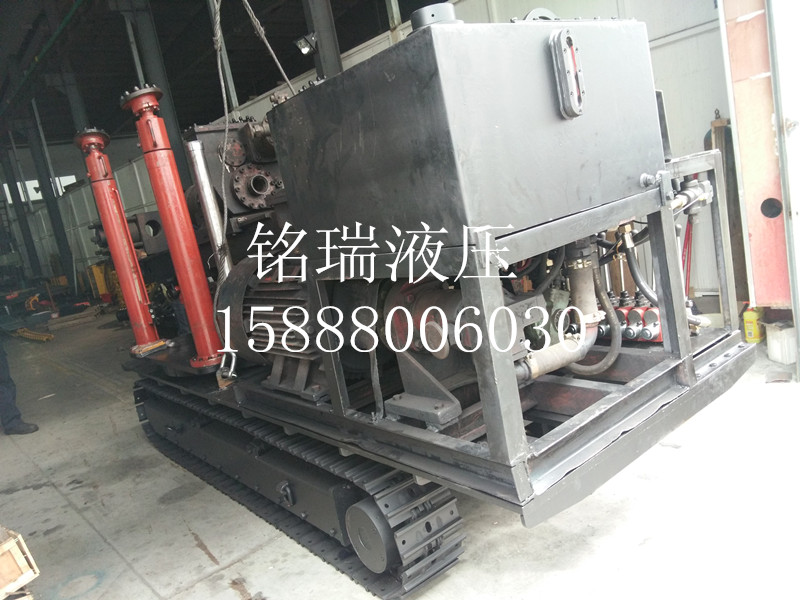 煤礦履帶式坑道鉆機